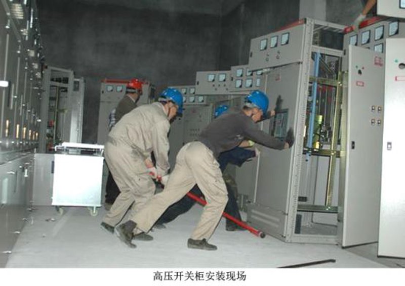 在众多企业选择食堂管理模式时，常常会面临一个抉择：是自行运营还是外包给专业公司？本文将从多个维度对比分析食堂承包服务的优势与劣势，帮助企业做出明智决策。